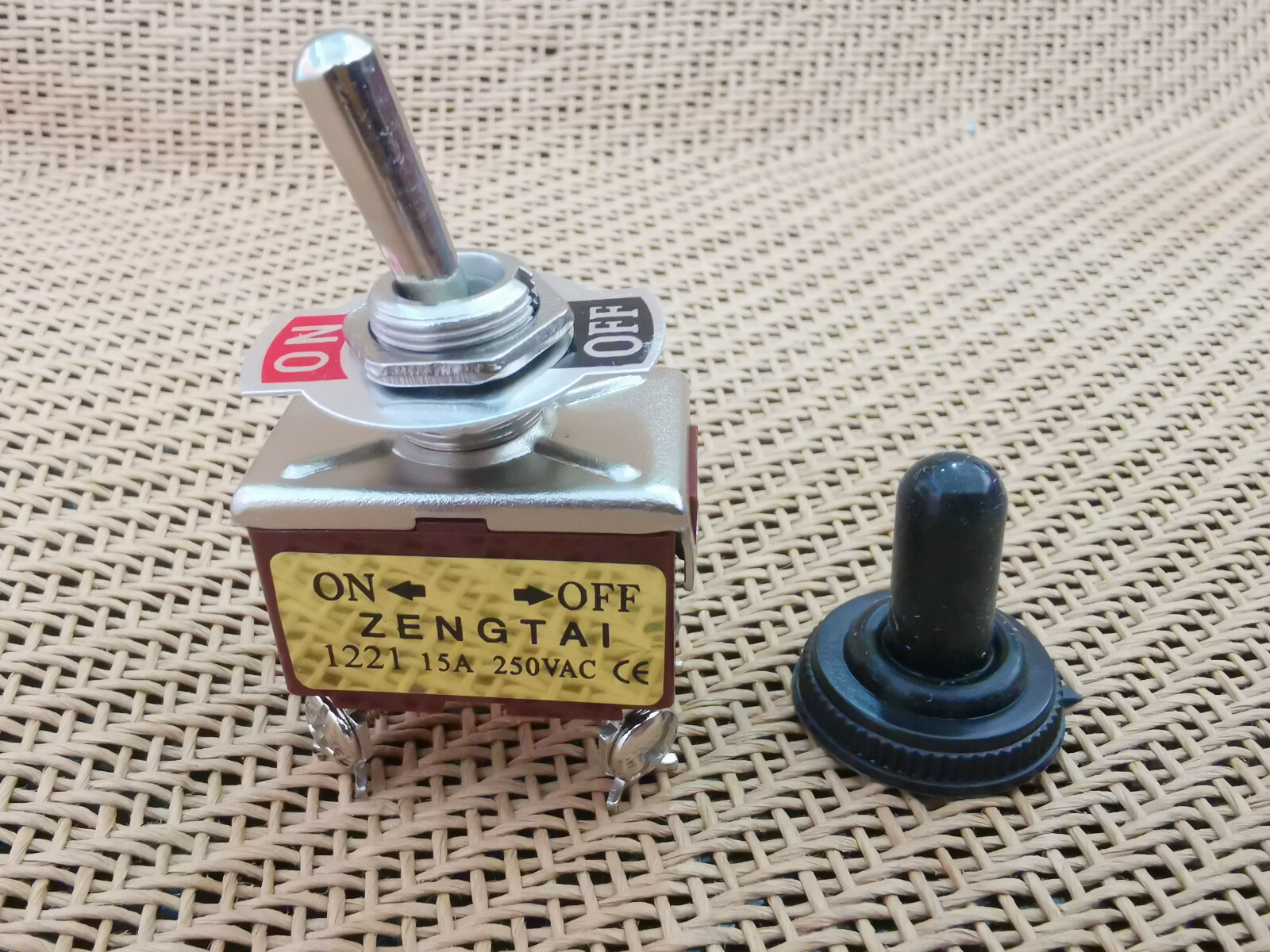 10pc Toggle Switch Heavy Duty 20A/125V DPST On-Off w/Waterproof Boot