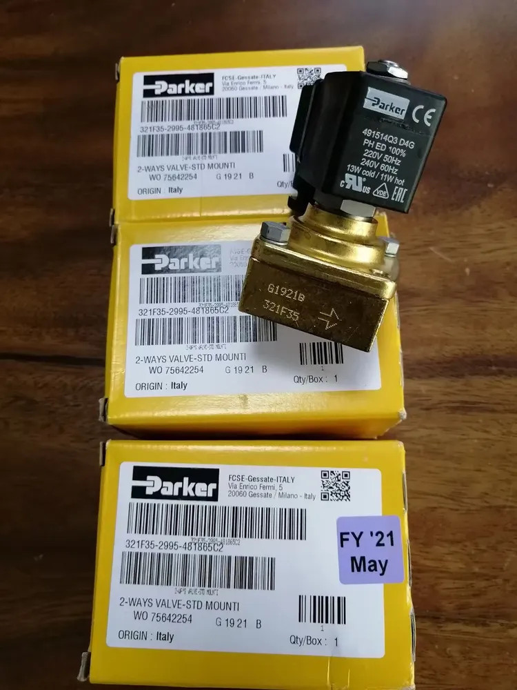 New Parker PV140R1K1T1NMMC piston pump Fast Shipping FedEx or UPS