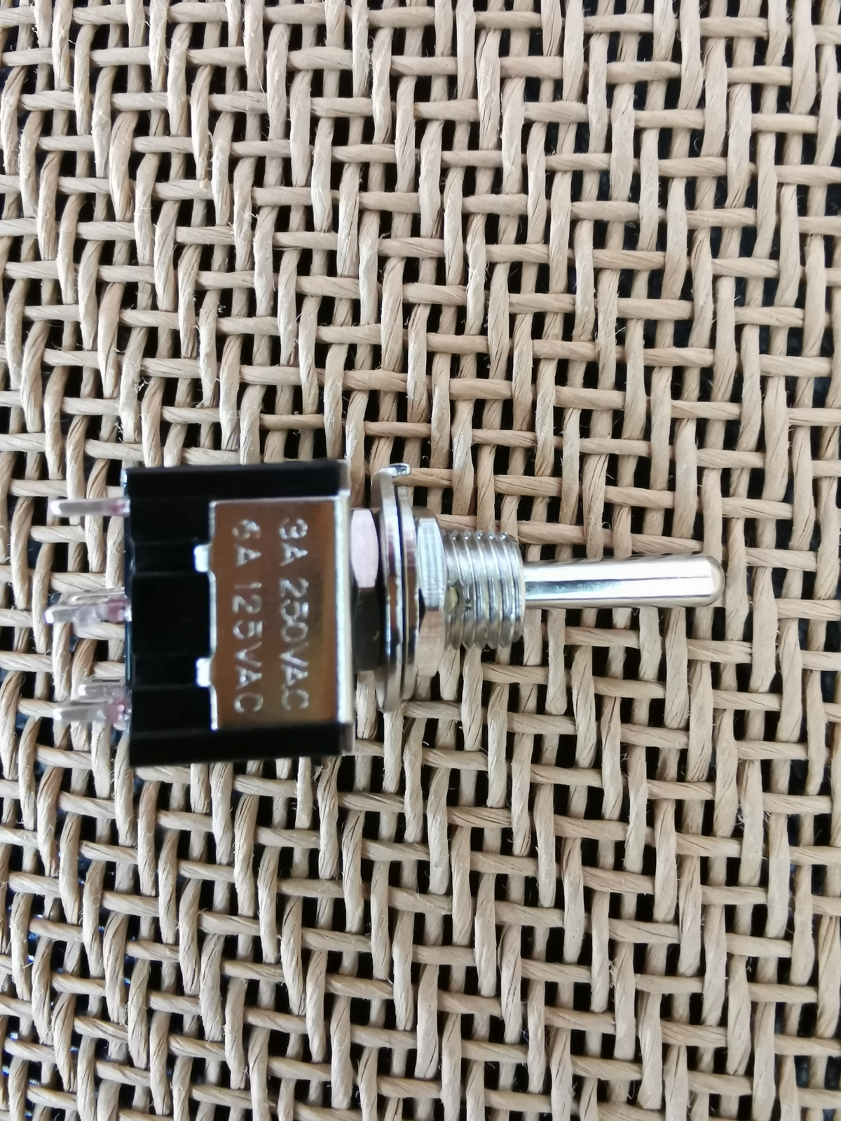 20pcs 120V 230V Momentary (ON)-OFF-(ON) Toggle SWITCH