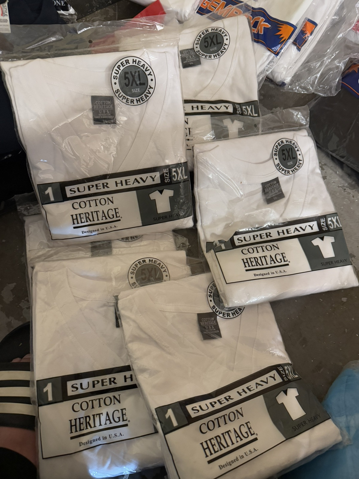 Lot Of 1000 Plain Quality T-shirts/v-neck + 200 A-shirt + 200 Durag