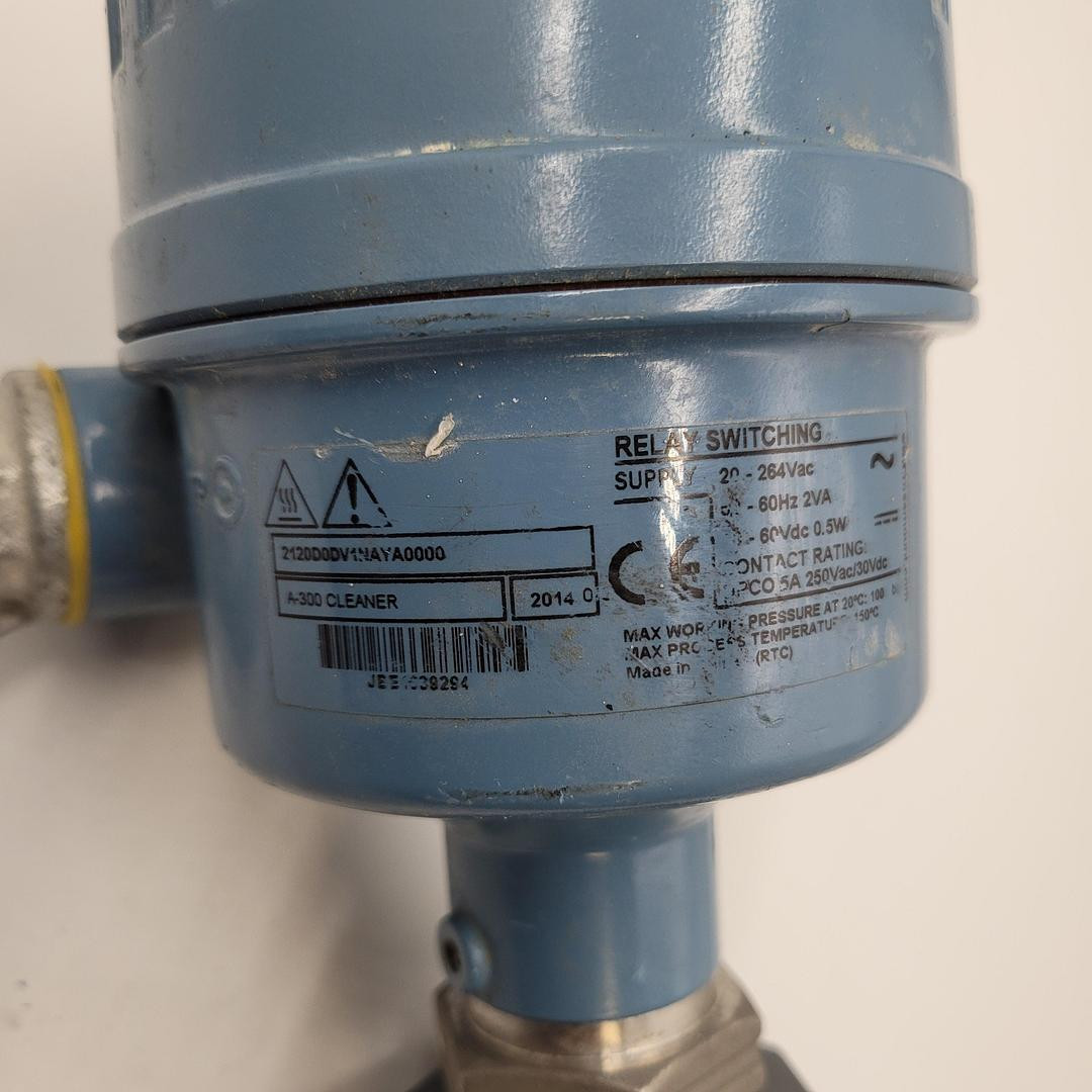 ROSEMOUNT 2120 VIBRATING FORK LEVEL SWITCH JBE1138543 / 2120D0DV1NAYE0180