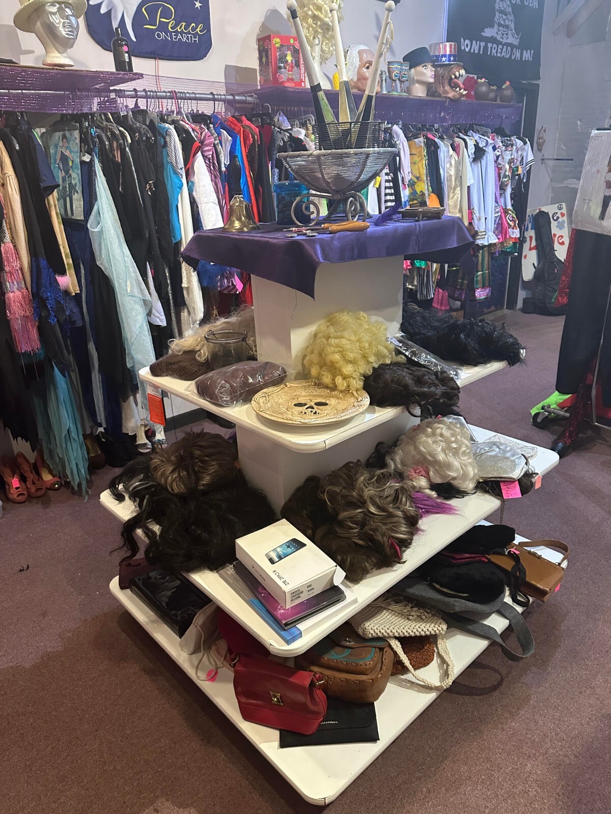 Wholesale lingerie. costume. vintage, shoes, jewelry, store business inventory+