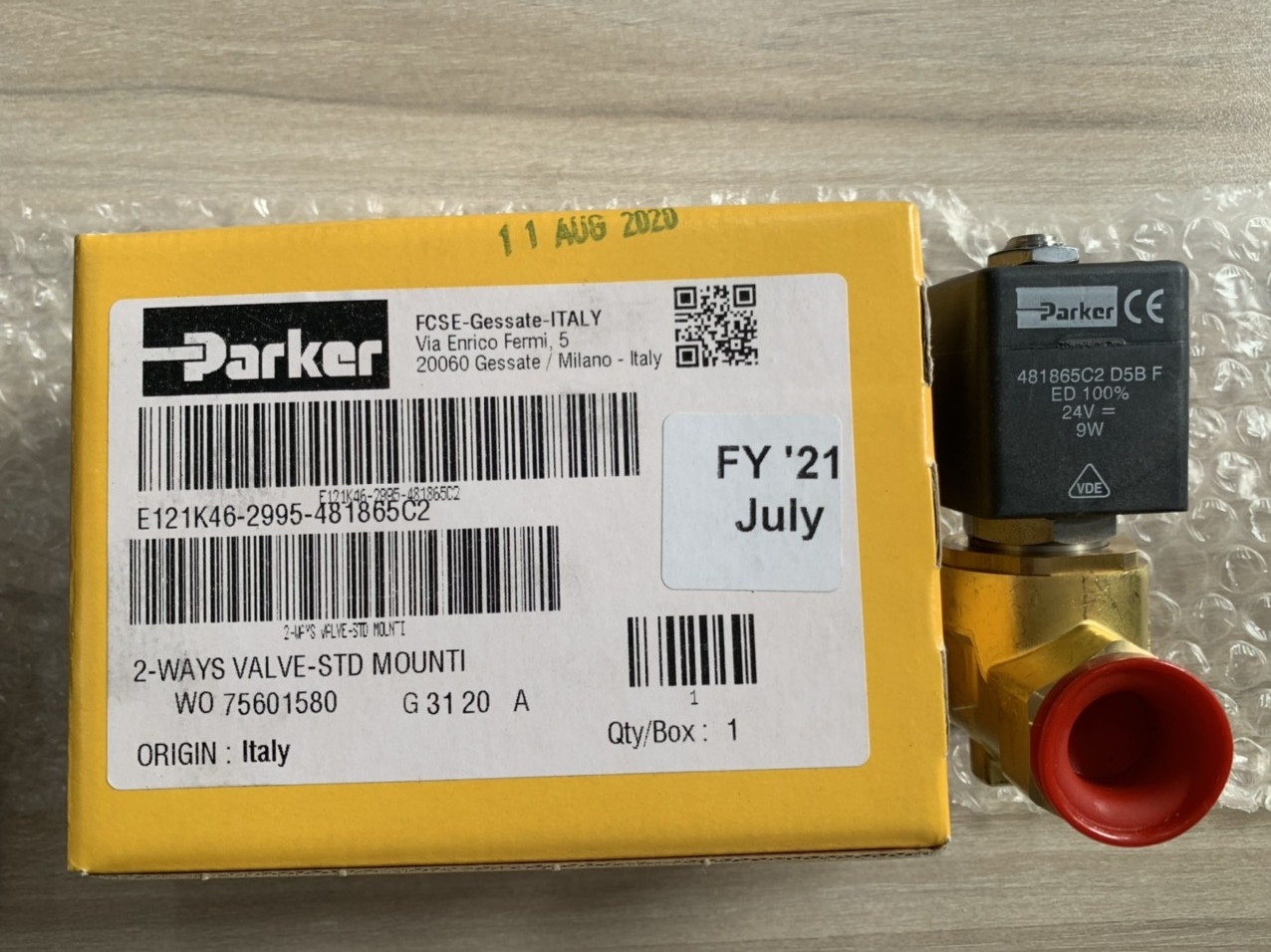 New Parker PV140R1K1T1NMMC piston pump Fast Shipping FedEx or UPS