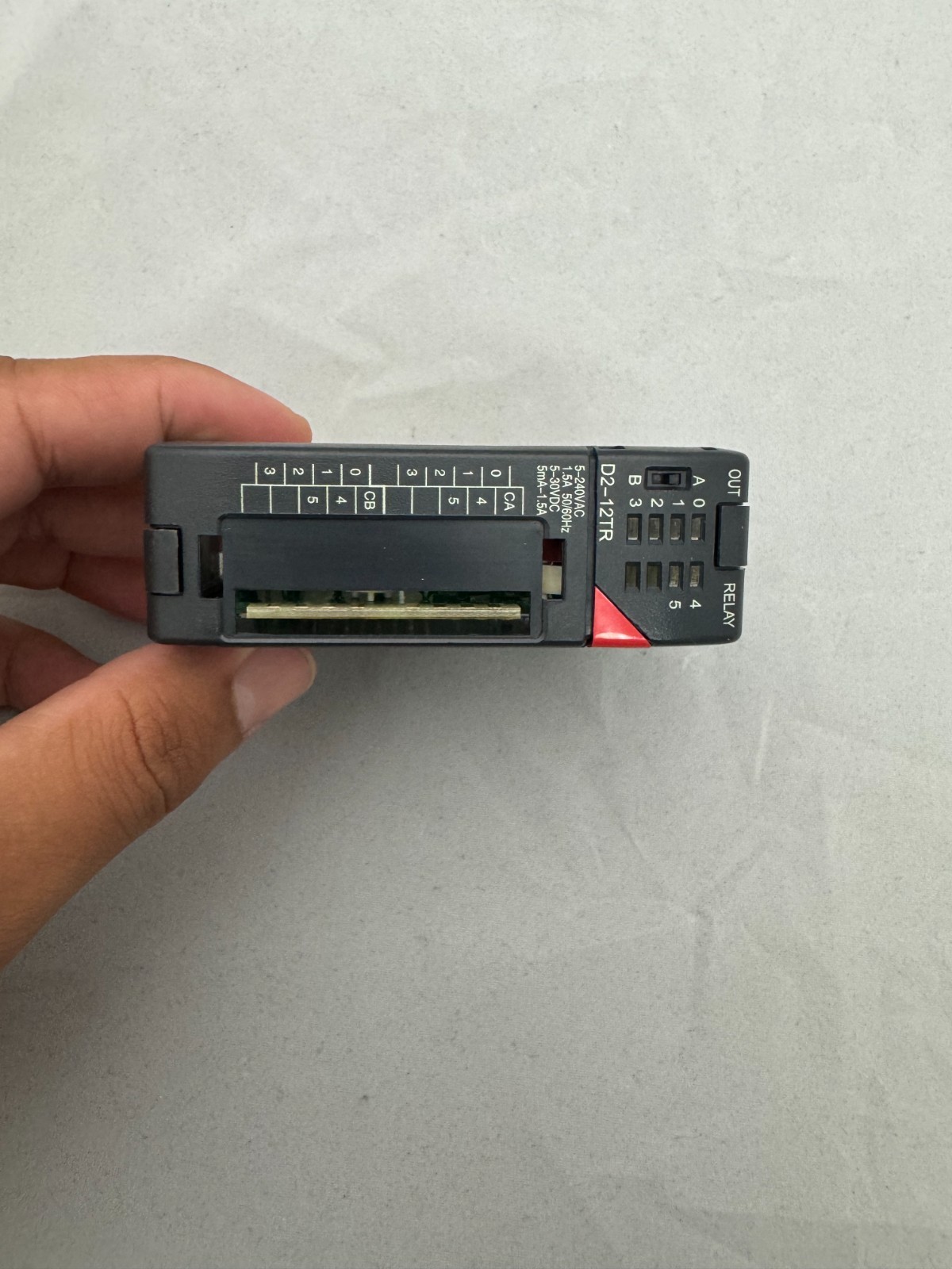 AutomationDirect D2-12TR DirectLogic 205 Relay Output Module – 12-Point – 5-30VD