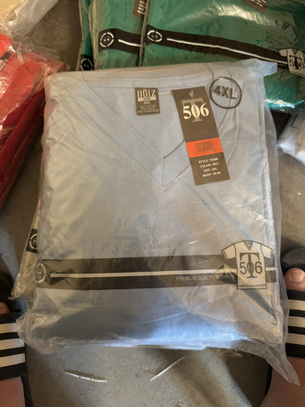 Lot Of 1000 Plain Quality T-shirts/v-neck + 200 A-shirt + 200 Durag