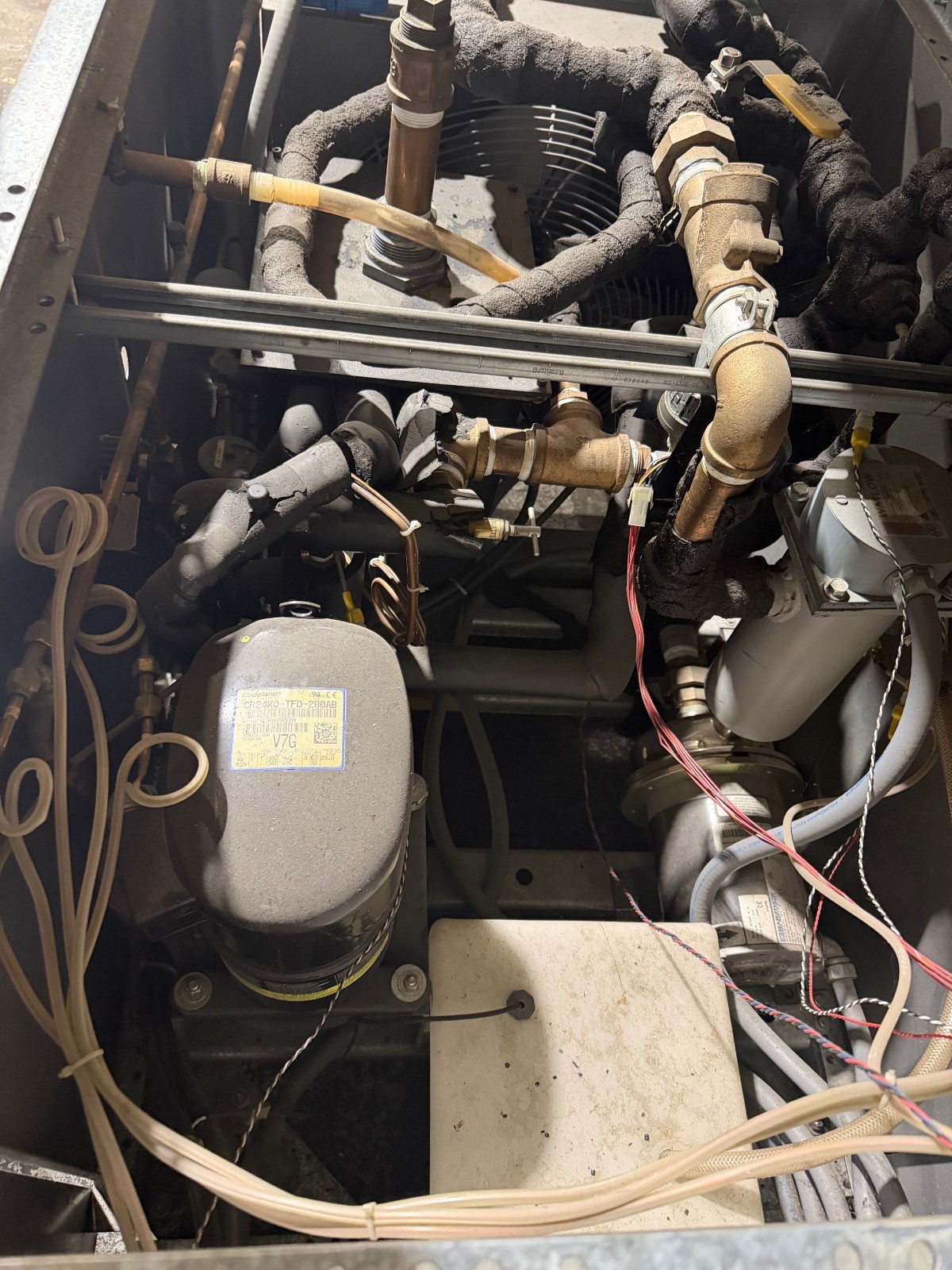 Advantage cooling chiller